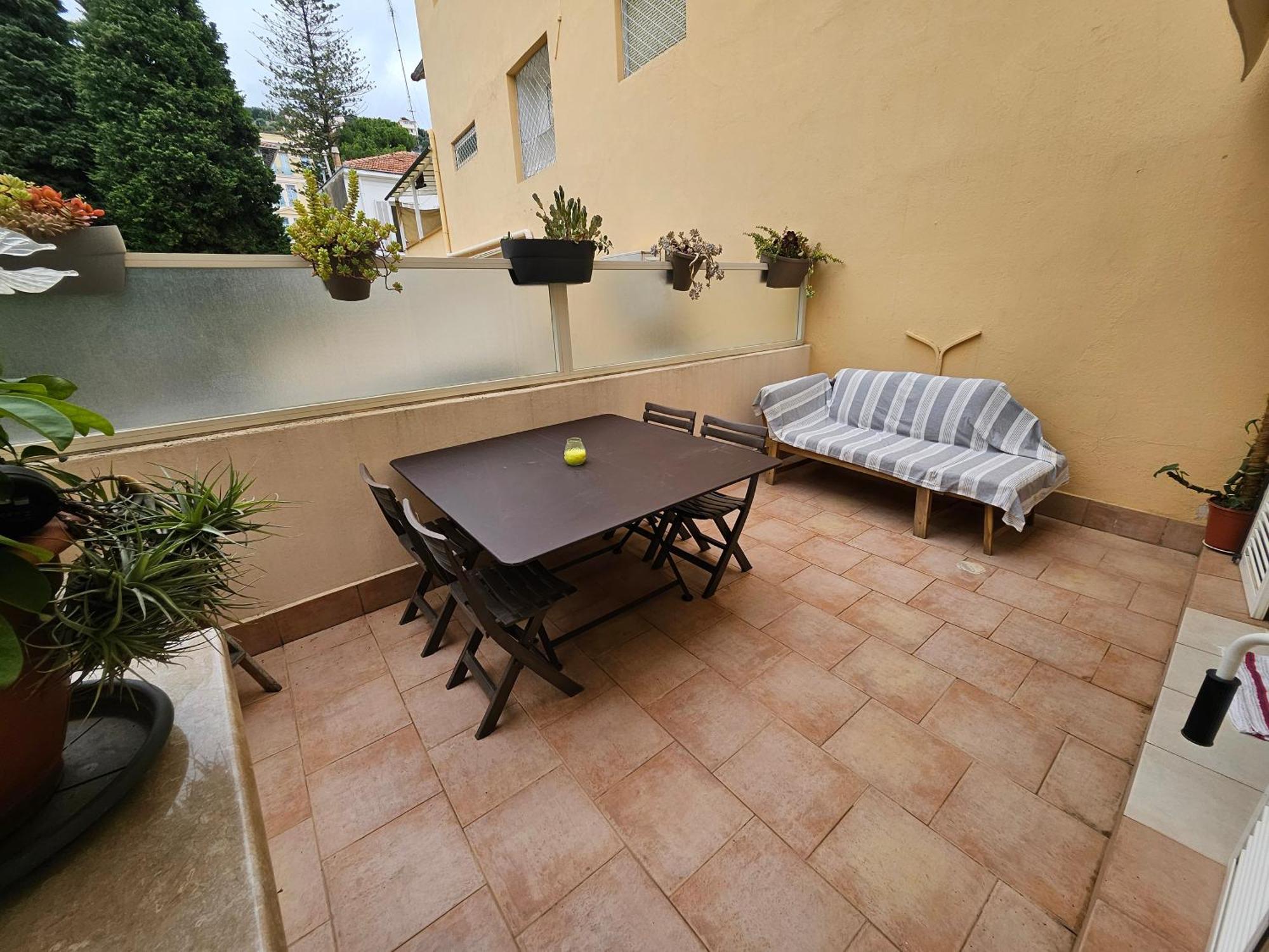 Michele Family - Centre Ville - 2 Pieces Tranquille - A 150 M De La Mer Menton Exterior photo
